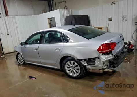 2013 Volkswagen Passat S z USA, uszkodzony, nr VIN 1VWAH7A3XDC079869